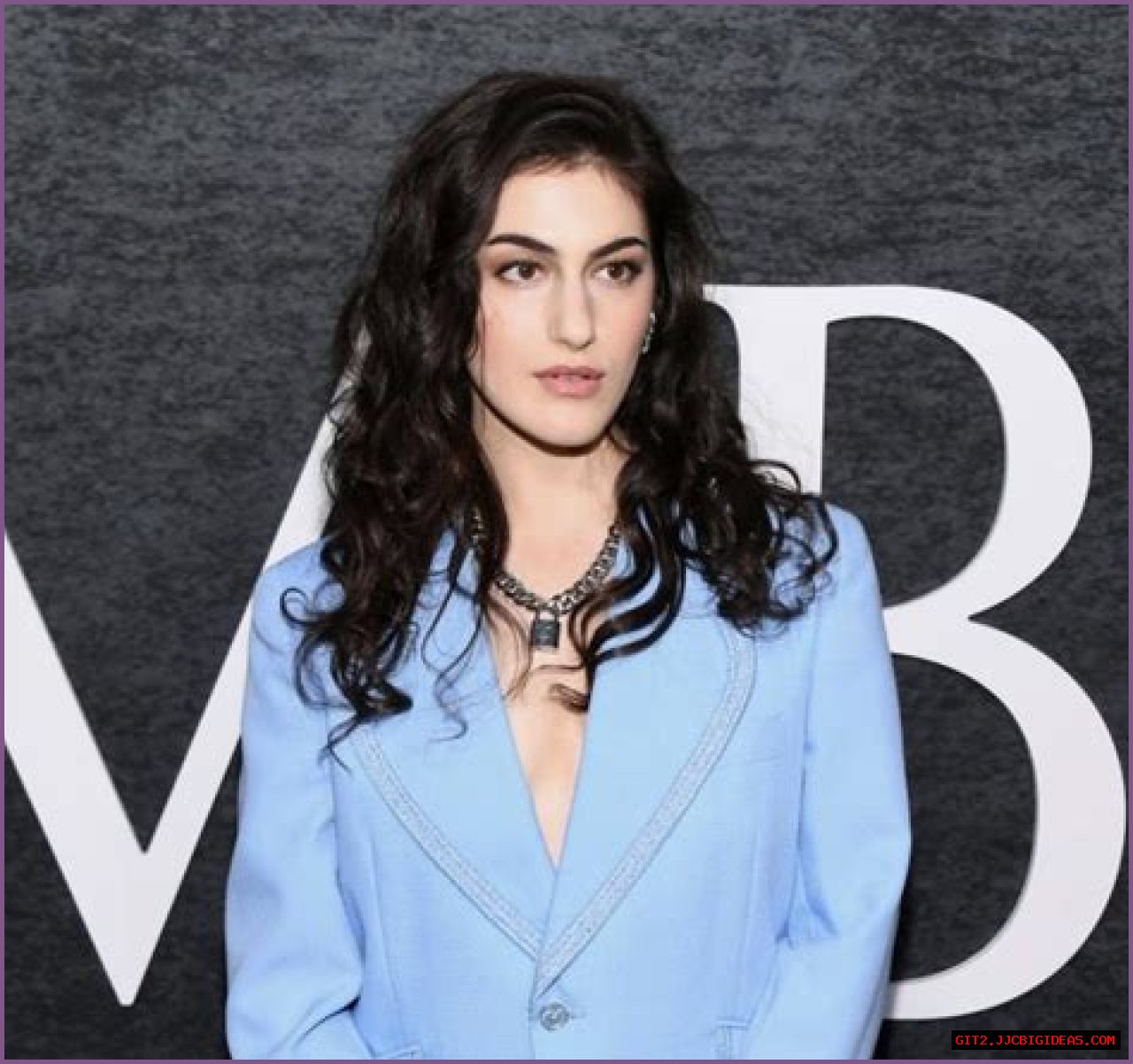 Discover The Inspiring Story Of Lilli Kay's Transgender Journey